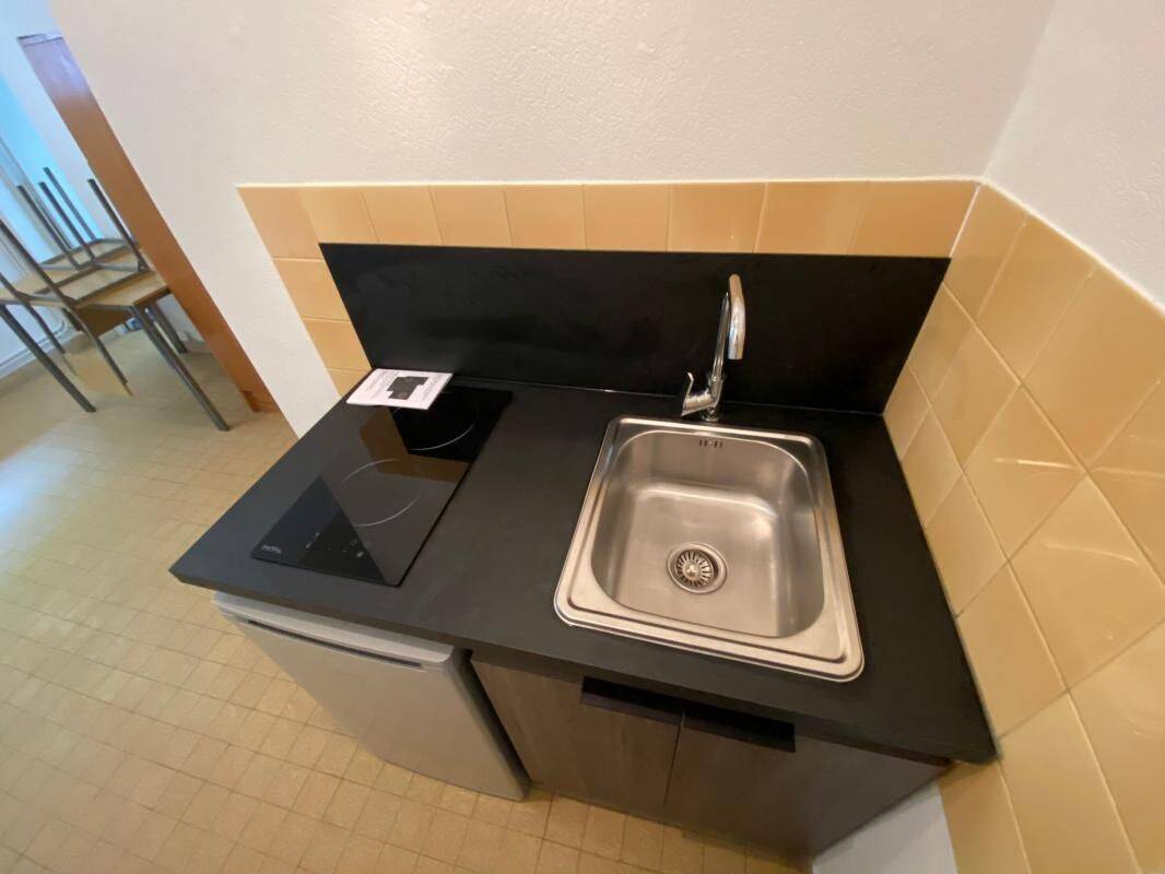 Appartement 1 pièce 19 m² · à Castres · 19 m² · 305 €