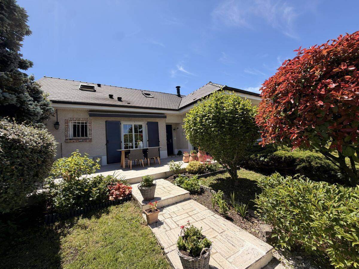 Maison 6 pièces 150 m² · à Creuzier-le-Vieux · 150 m² · 399 000 €