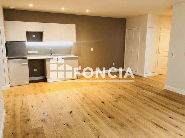 Appartement 3 pièces 71 m² · à Blois · 71 m² · 875 €