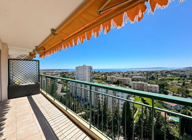 Appartement à vendre 205 000 € 2 pièces 1<br/>chambre 33 m²<br/>superficie 11/123<br/>étage Fontmerle Antibes 06600