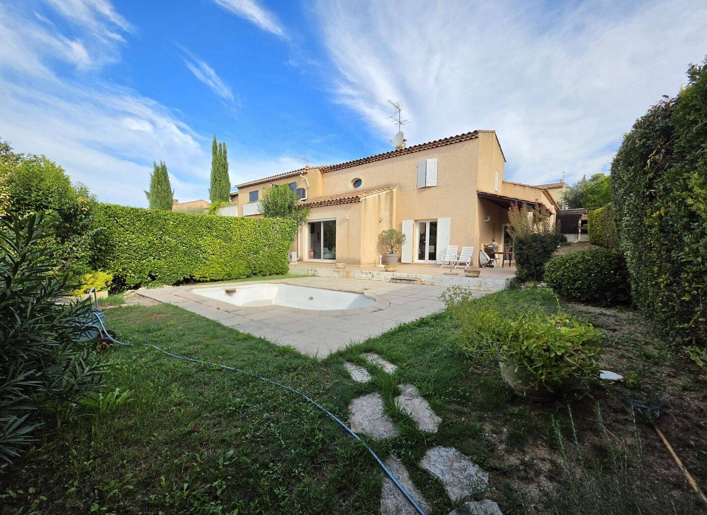 Maison 3 pièces 118 m² · à Aix-en-Provence · 118,1 m² · 2 500 €/mois