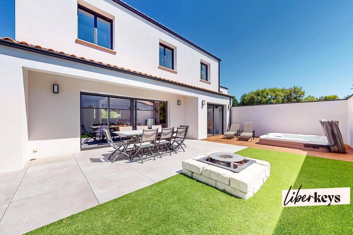 Maison 5 pièces 150 m² · à Les Sables-d'Olonne · 150 m² · 599 900 €