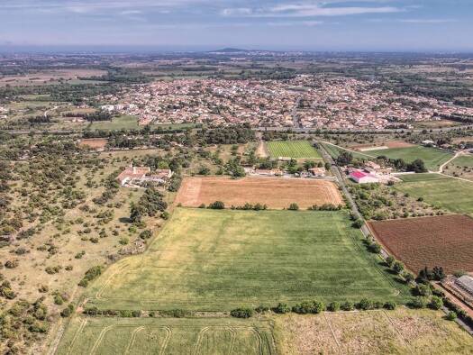 Terrain à vendre - neuf 143 900 € 384 m² de terrain Ouest Bessan 34550