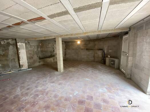 Parking à louer 350 € 45 m² Les Platanes Aix-en-Provence 13100