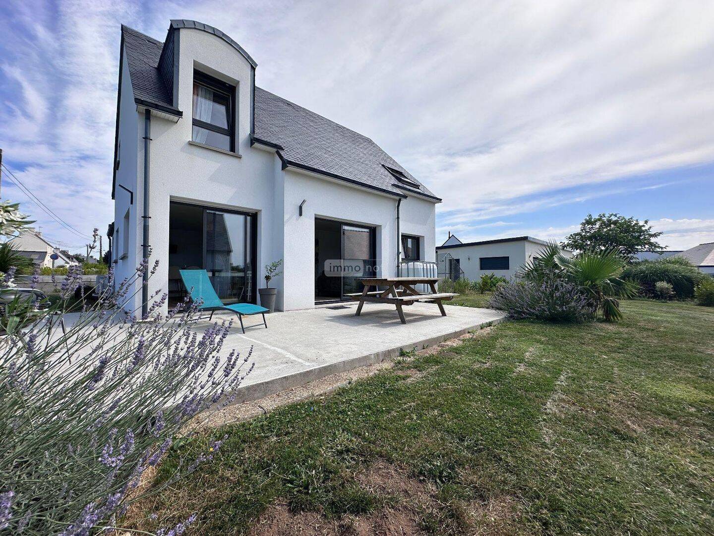 Maison 5 pièces 97 m² · à Plonéour-Lanvern · 97,4 m² · 317 060 €