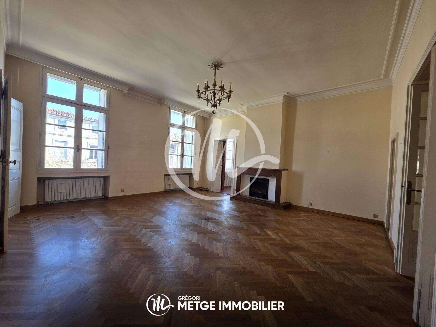 Appartement 9 pièces 267 m² · à Ganges · 267 m² · 240 000 €