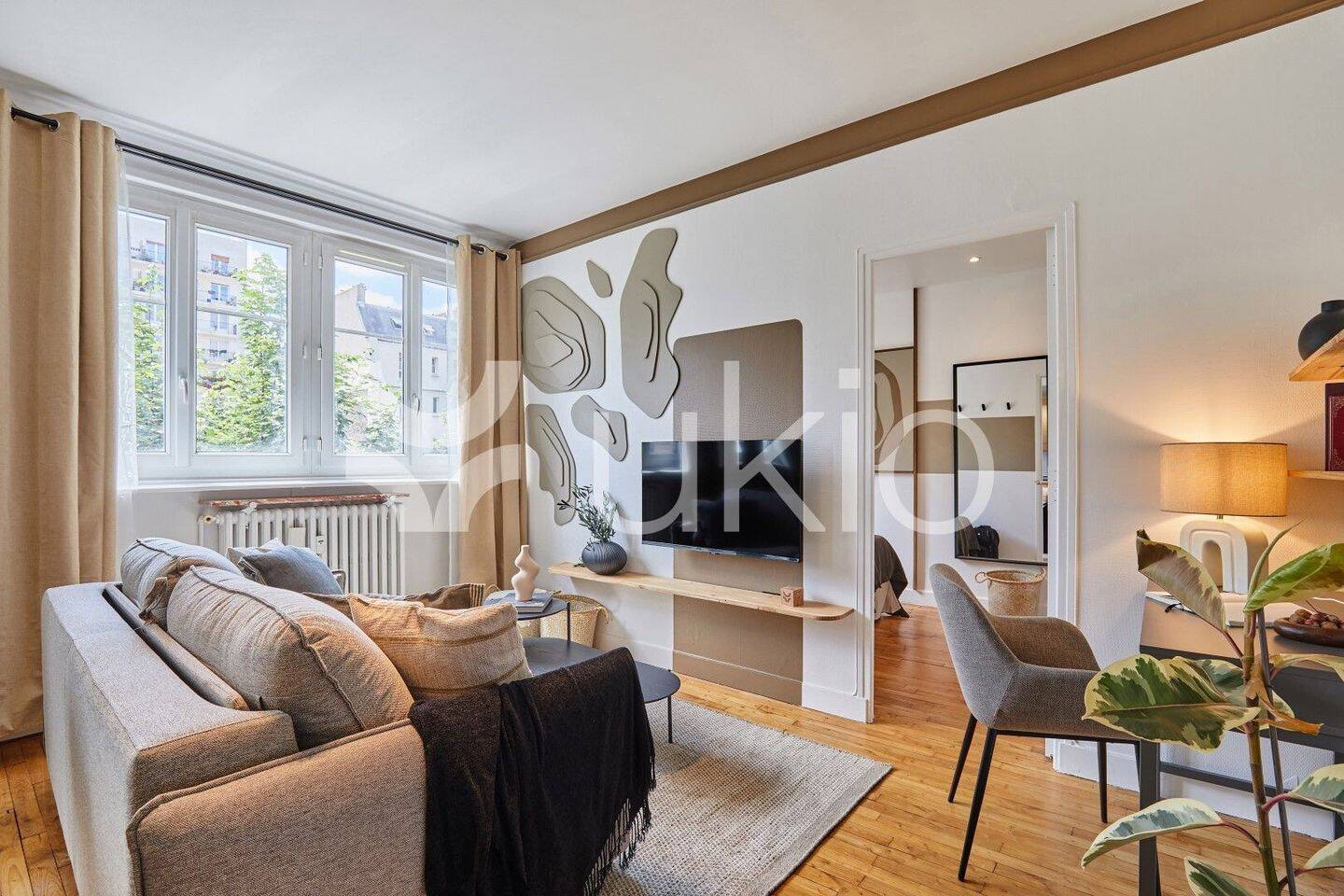 Appartement 2 pièces 41 m² · à Paris 15ème Arrondissement · 41 m² · 3 045 €/mois