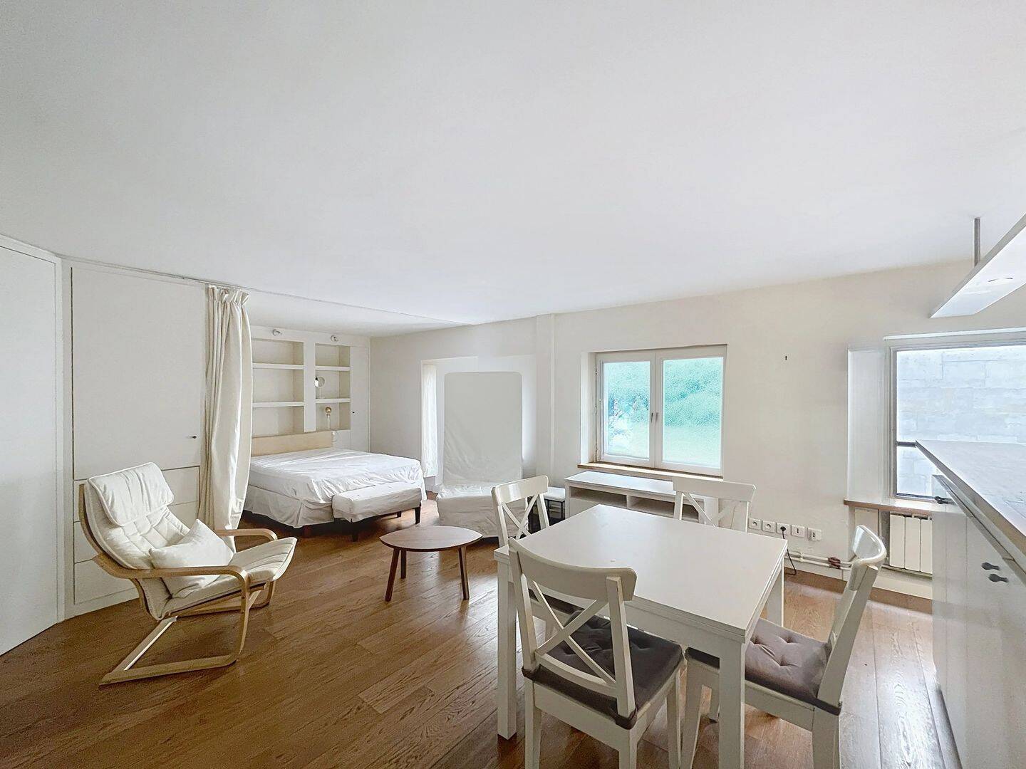 Appartement 1 pièce 37 m² · à Paris 7ème Arrondissement · 37 m² · 1 800 €