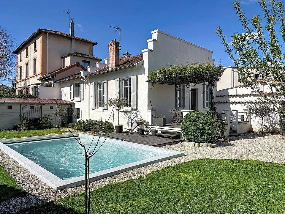 Maison 5 pièces 145 m² · à Caluire-Et-Cuire · 145 m² · 980 000 €