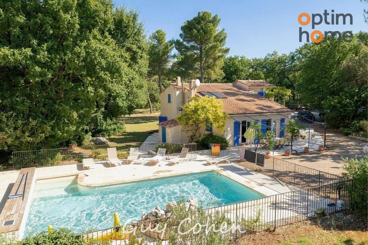 Maison 5 pièces 184 m² · à Saint-Cannat · 184 m² · 835 000 €