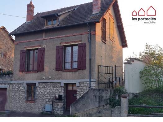 Maison à vendre 83 000 € 5 pièces 3 chambres 68 m² 582 m² de terrain Villemandeur 45700