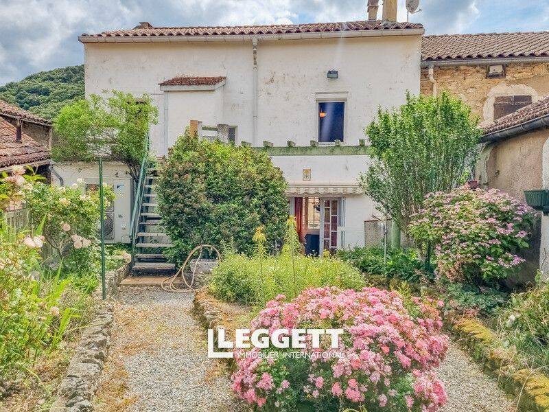 Maison 5 pièces 184 m² · à Riols · 184 m² · 185 000 €
