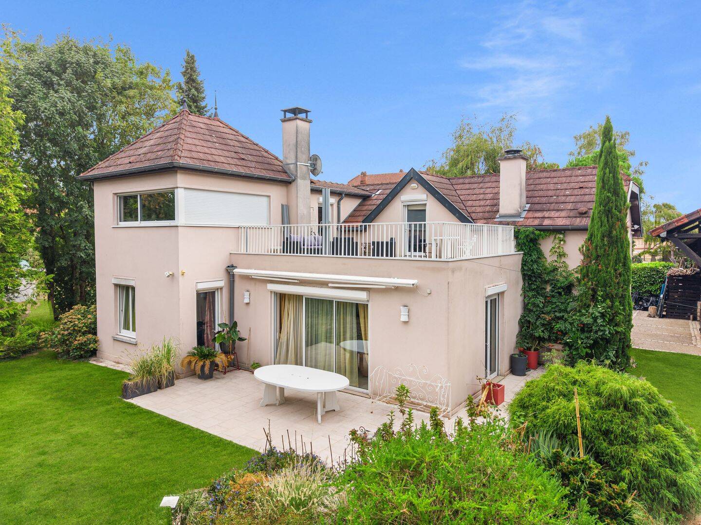 Maison 7 pièces 206 m² · à Allerey-sur-Saône · 206 m² · 415 000 €