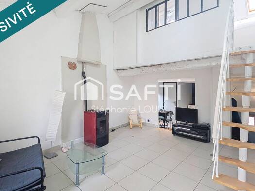 Duplex à vendre 120 000 € 3 pièces 2 chambres 65 m² Étage 3/3 Claviers 83830