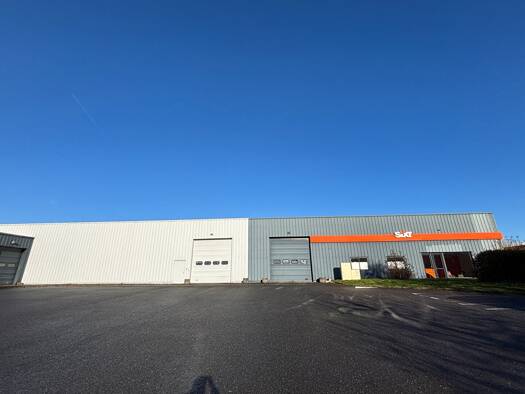 Local d'activités à louer 8 083 € 1 104 m² d'espace de stockage Habitat Epars Guipavas 29490