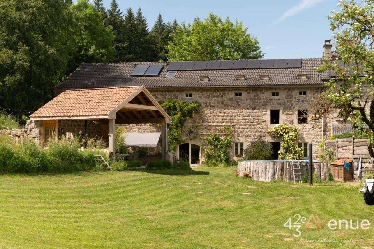 Maison 12 pièces 338 m² · à Tence · 338 m² · 540 000 €