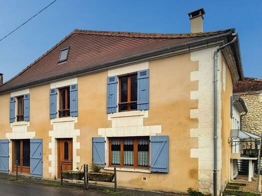 Maison en viager libre Bouquet 116 000 € 9 pièces 3 chambres 242 m² Saint-Méard-de-Drône 24600