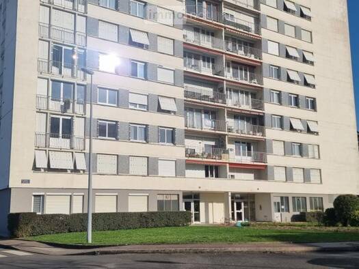 Appartement à vendre 107 999 € 3 pièces 2 chambres 73 m² 5ème étage Tours 37000