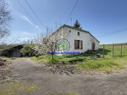 Maison à vendre 187 600 € 5 pièces 2 chambres 114 m² 19 720 m² de terrain Saint-Robert 47340