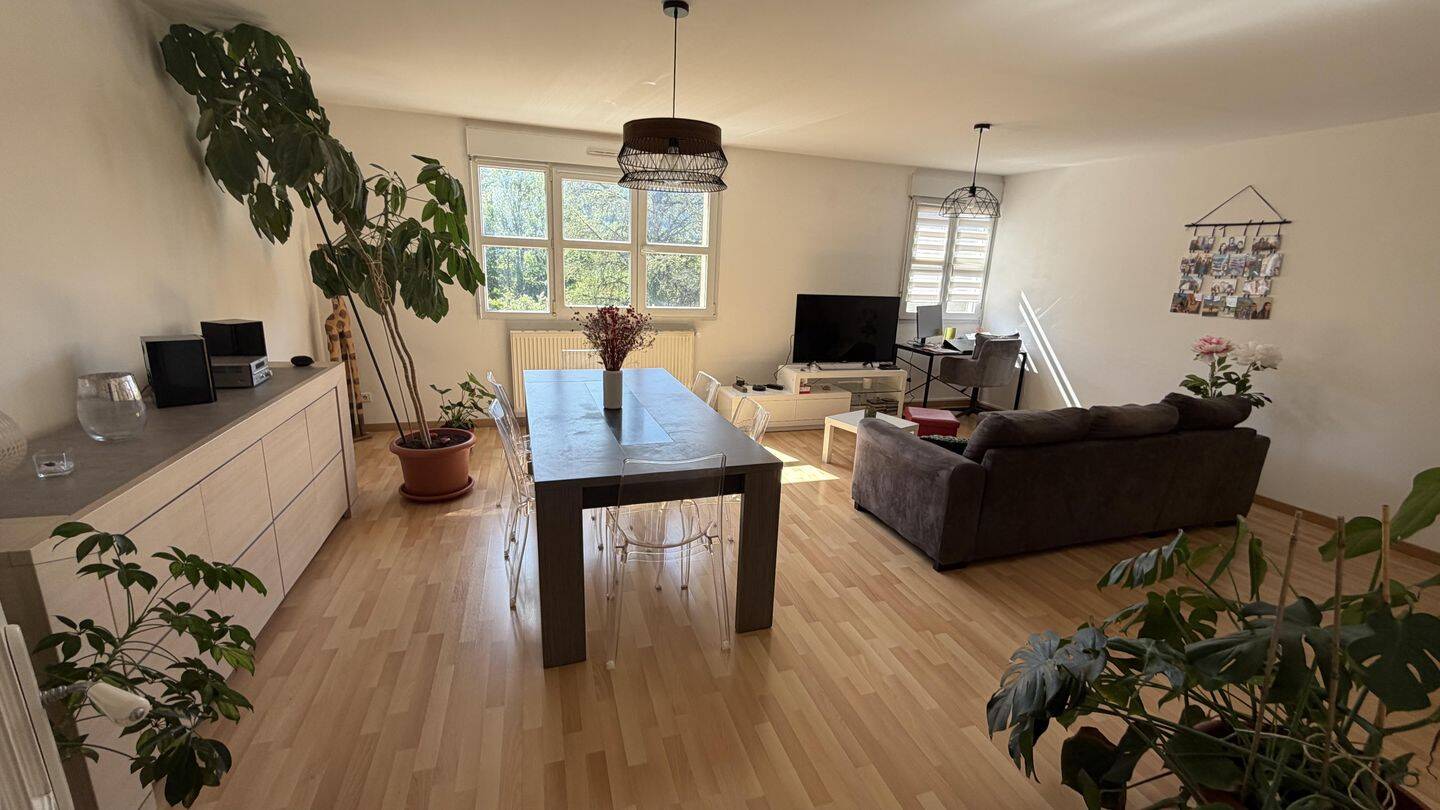 Appartement 4 pièces 84 m² · à Thoraise · 84 m² · 180 000 €