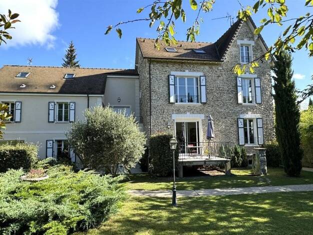 Duplex à vendre 299 000 € 3 pièces 2 chambres 64,6 m² 2 étages Nord Bois-le-Roi 77590