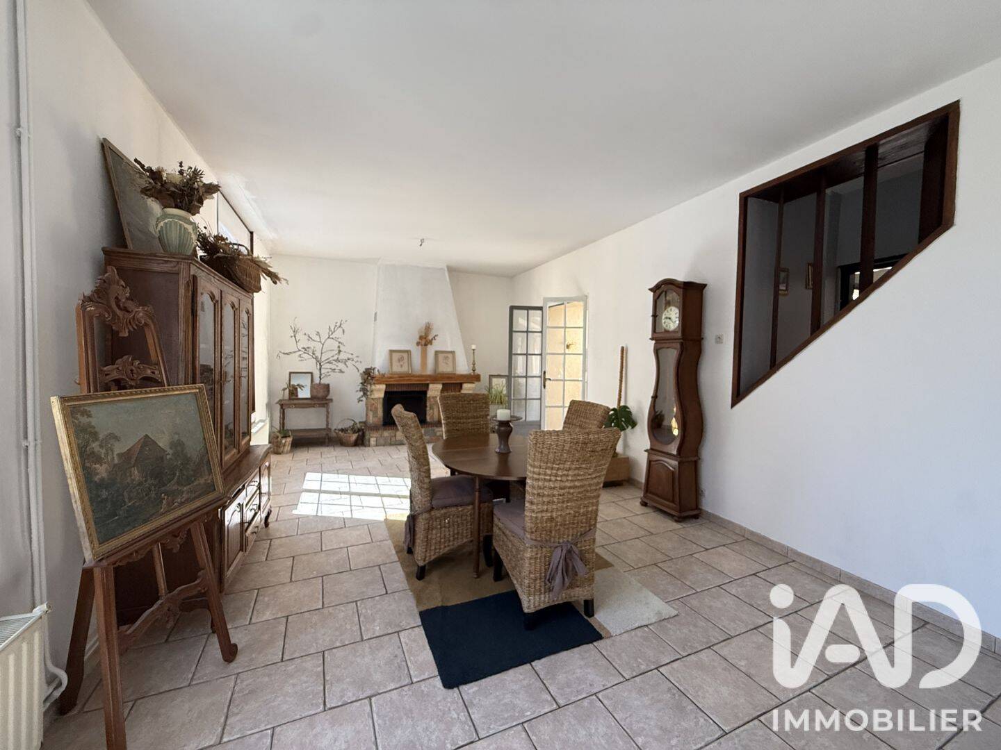 Maison 9 pièces 211 m² · à Pont-À-Vendin · 211,1 m² · 296 000 €