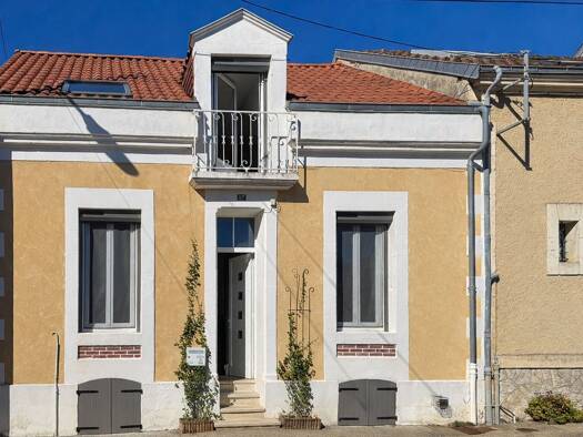 Maison à vendre 320 000 € 6 pièces 4 chambres 150 m² 350 m² de terrain Puyrousseau-Les Vergnes-Le Toulon Périgueux 24000