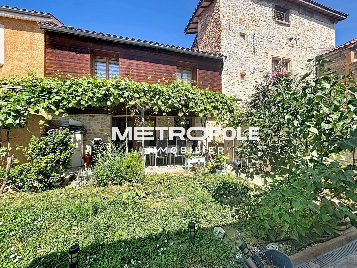 Maison 4 pièces 87 m² · à Villefranche-sur-Saône · 87 m² · 240 000 €
