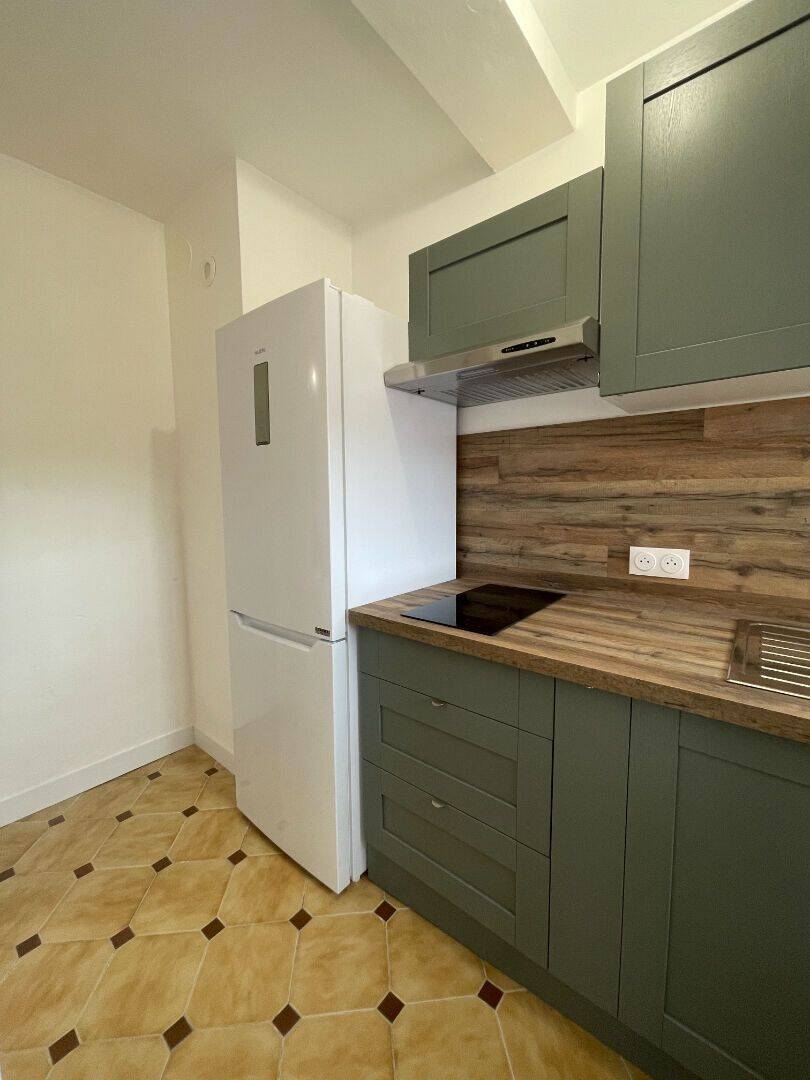 Appartement 1 pièce 30 m² · à Manosque · 30 m² · 595 €
