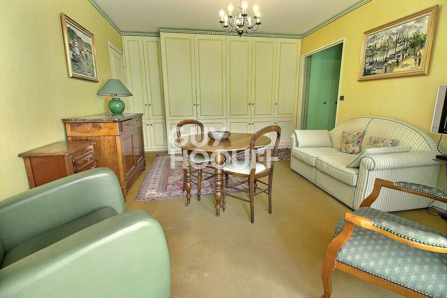 Appartement 2 pièces 43 m² · à Rueil-Malmaison · 43,4 m² · 240 000 €