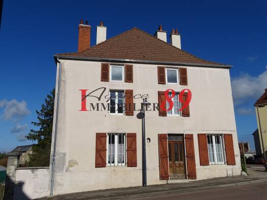 Maison à vendre 181 000 € 8 pièces 4 chambres 185 m² 998 m² de terrain Châtillon-sur-Seine 21400