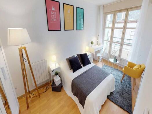 Appartement à louer 520 € 4 pièces 4 chambres 70 m² 2ème étage Wazemmes Lille 59800