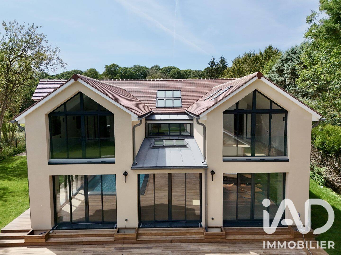 Maison 12 pièces 360 m² · à Montfort-l'Amaury · 360 m² · 2 095 000 €
