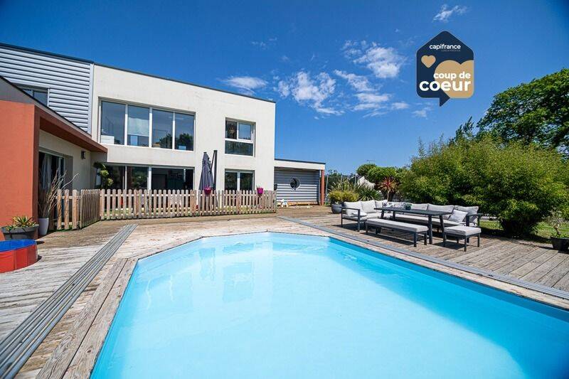 Maison 7 pièces 216 m² · à Plourhan · 216 m² · 690 000 €