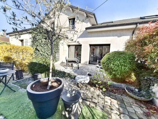 Maison à vendre 599 000 € 7 pièces 3 chambres 204 m² 560 m² de terrain Taverny 95150