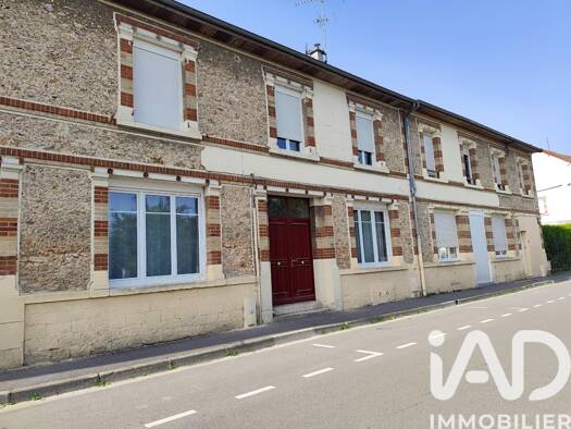 Maison à vendre 190 000 € 7 pièces 5 chambres 157 m² 3 450 m² de terrain Mailly-le-Camp 10230