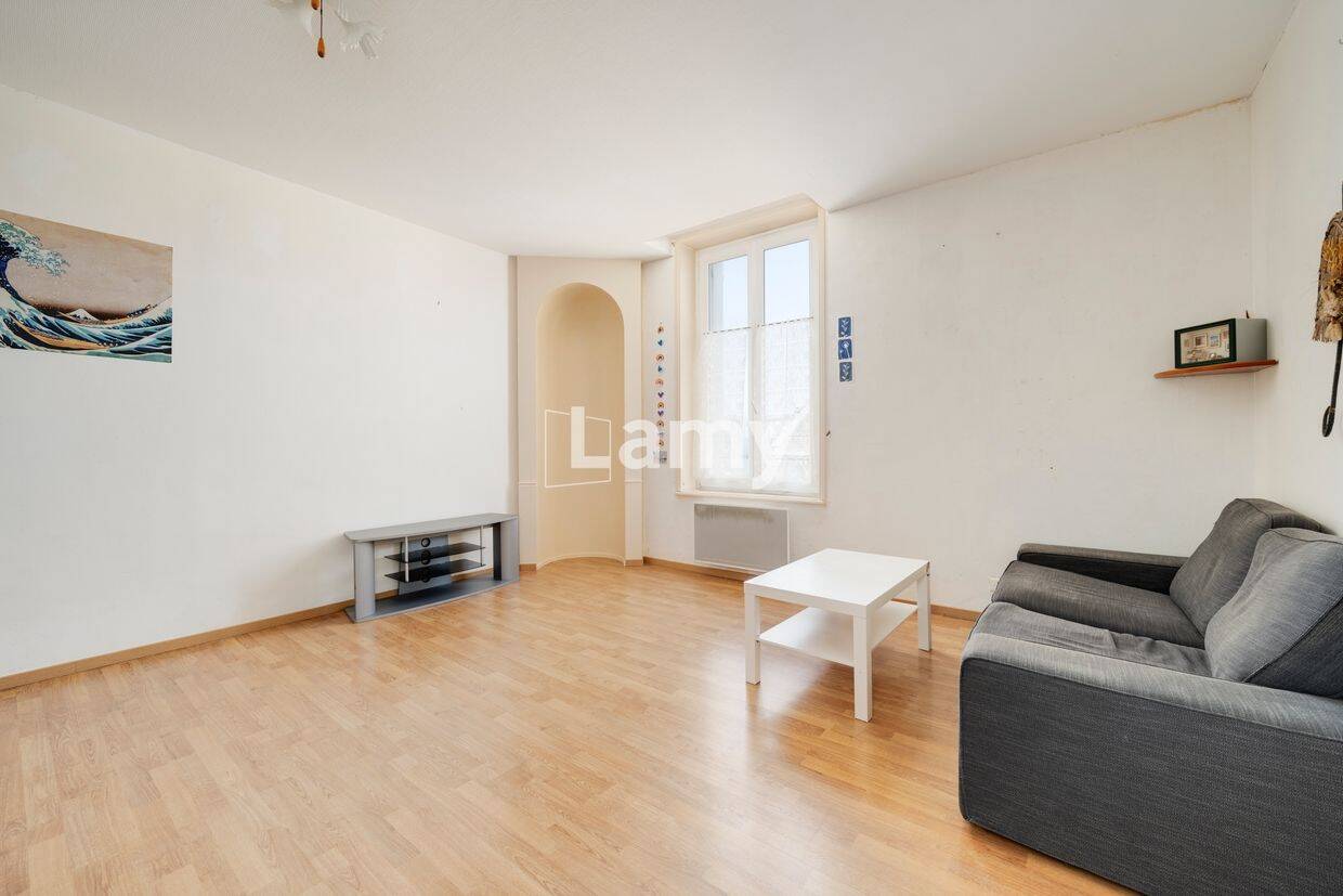 Appartement 2 pièces 61 m² · à Nancy · 60,8 m² · 124 000 €