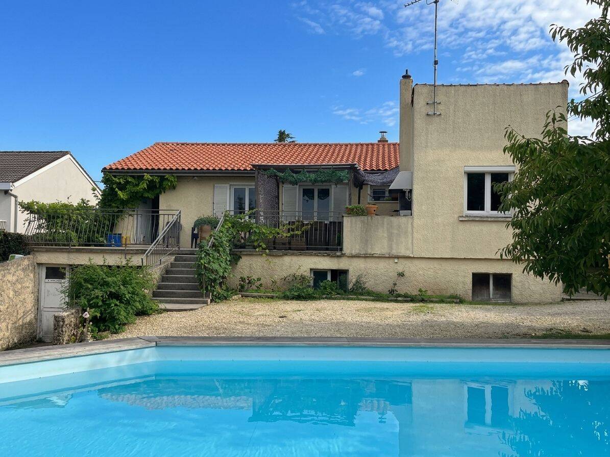 Maison 5 pièces 105 m² · à Vouillé · 105,2 m² · 222 000 €
