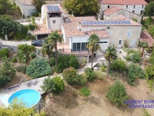 Maison à vendre 276 000 € 7 pièces 4 chambres 199 m² 4 367 m² de terrain Saint-Pierre-de-Clairac 47270