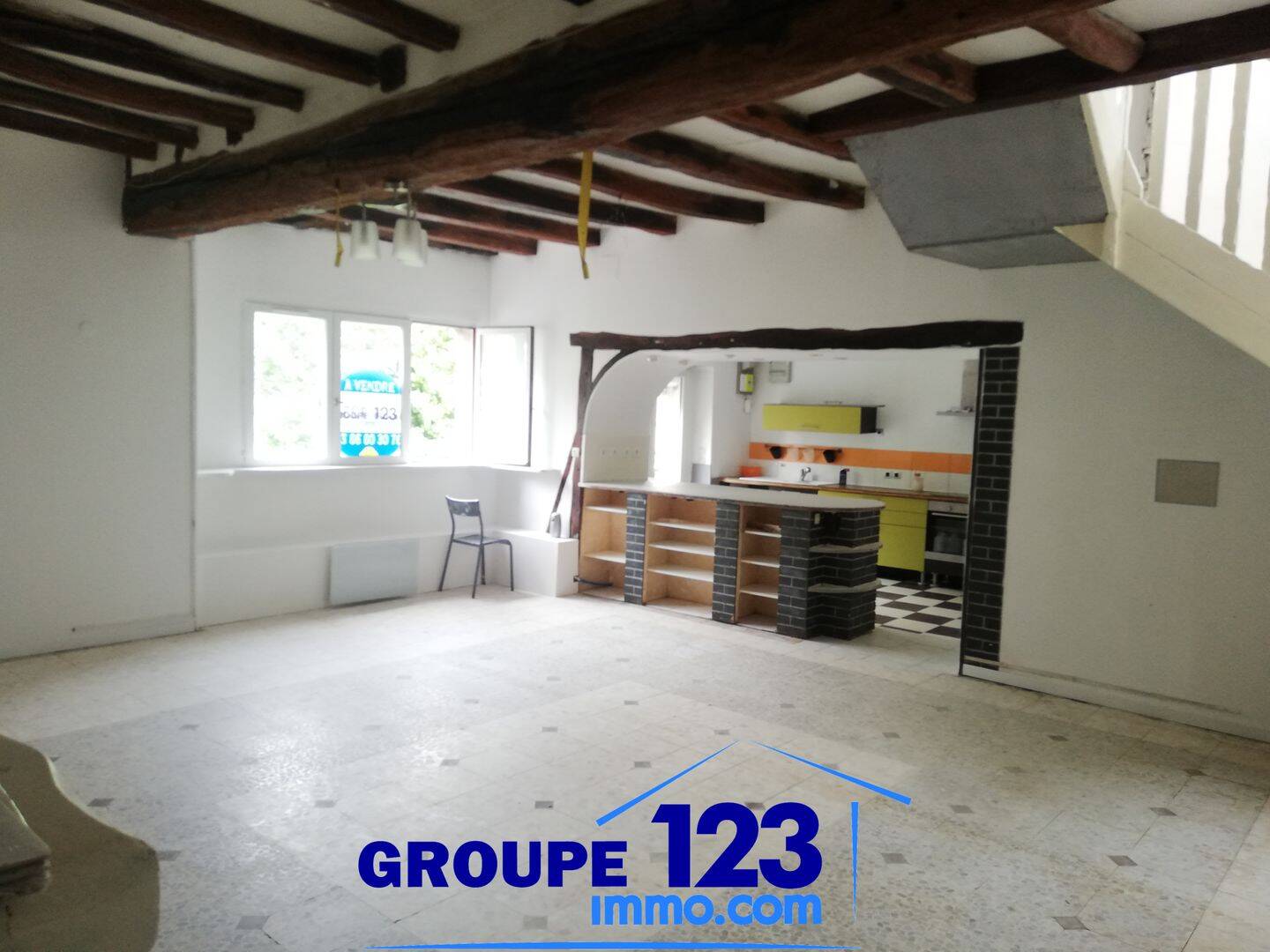 Maison 6 pièces 114 m² · à Montholon · 113,5 m² · 77 900 €