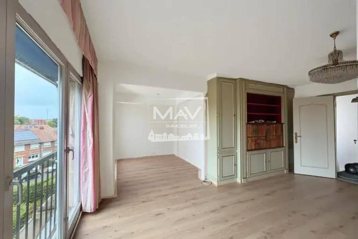 Appartement 5 pièces 100 m² · à Tourcoing · 100 m² · 105 000 €