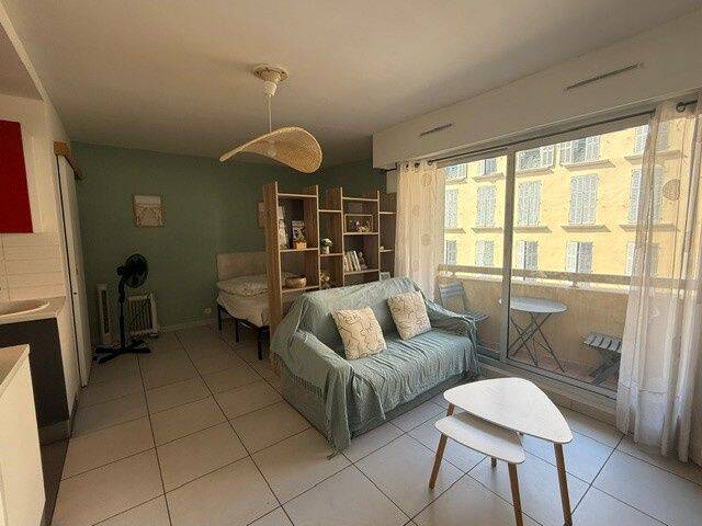 Appartement 1 pièce 28 m² · à Hyères · 28,4 m² · 546 €/mois