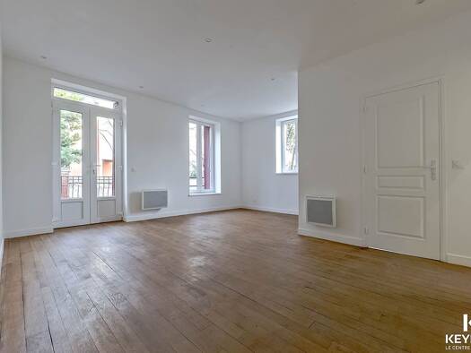 Appartement à vendre 219 900 € 3 pièces 2 chambres 58 m² RDC/2 Centre Ville-Basilique Argenteuil 95100