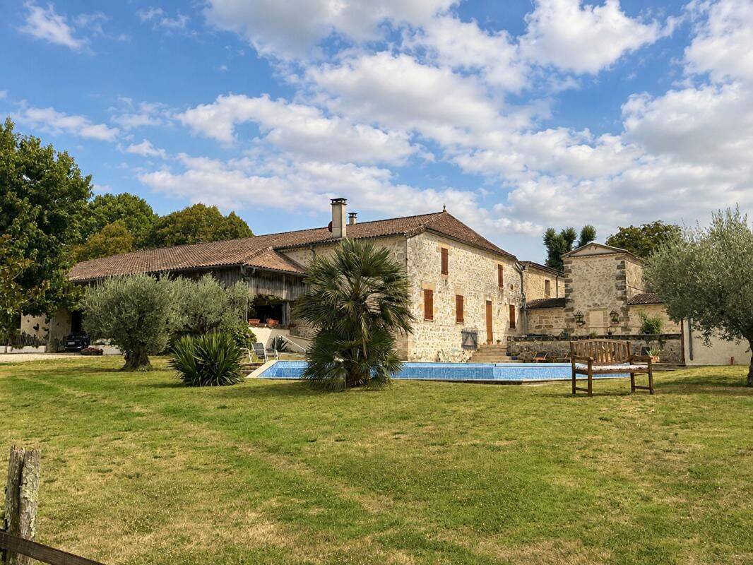 Maison 7 pièces 250 m² · à Beaupuy · 250 m² · 468 000 €