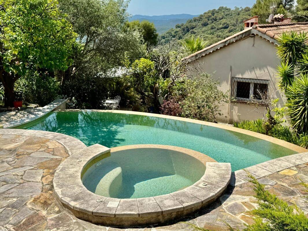 Maison 4 pièces 142 m² · à Saint-Paul-de-Vence · 142 m² · 990 000 €