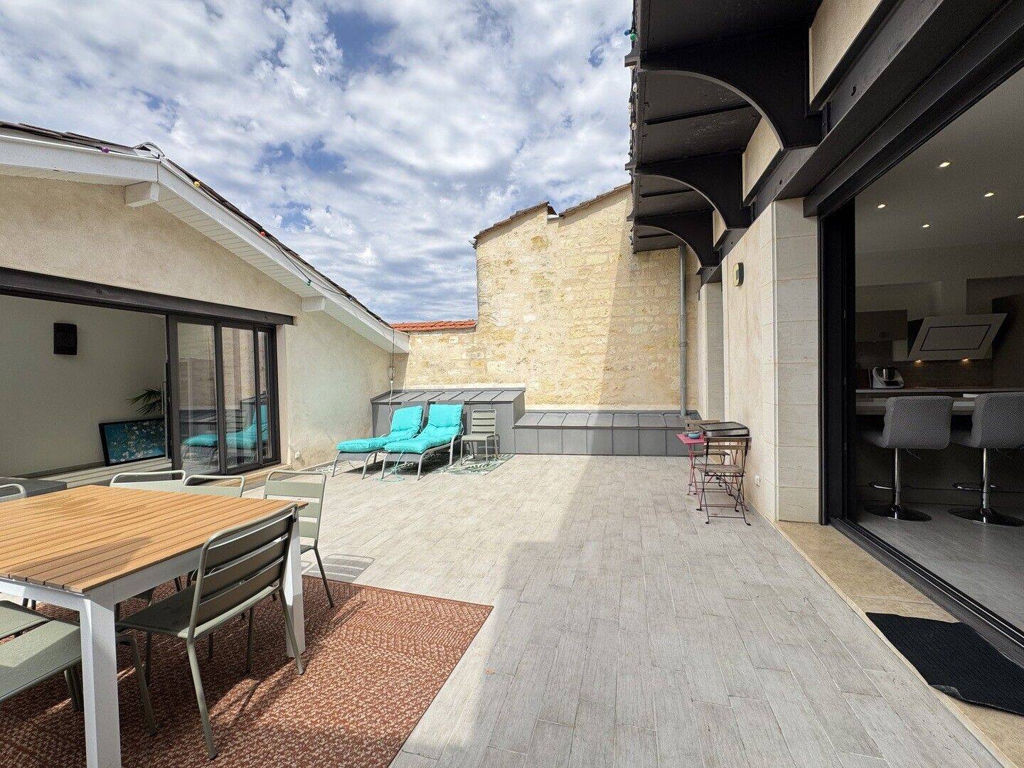 Maison 8 pièces 260 m² · à Bordeaux · 260 m² · 1 298 500 €