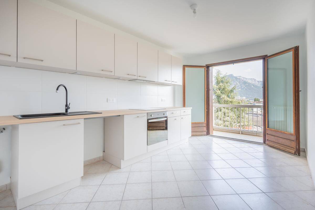 Appartement 4 pièces 104 m² · à Annecy · 104 m² · 2 080 €/mois
