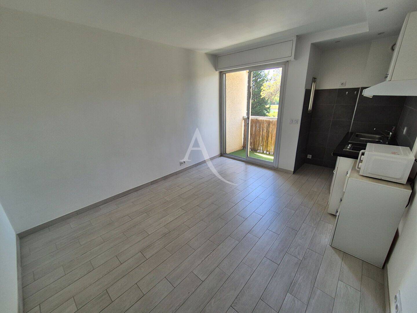 Appartement 1 pièce 19 m² · à Nîmes · 19 m² · 439 €