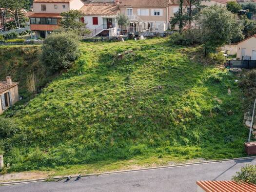 Terrain à vendre 67 890 € 662 m² de terrain Amélie-les-Bains-Palalda 66110