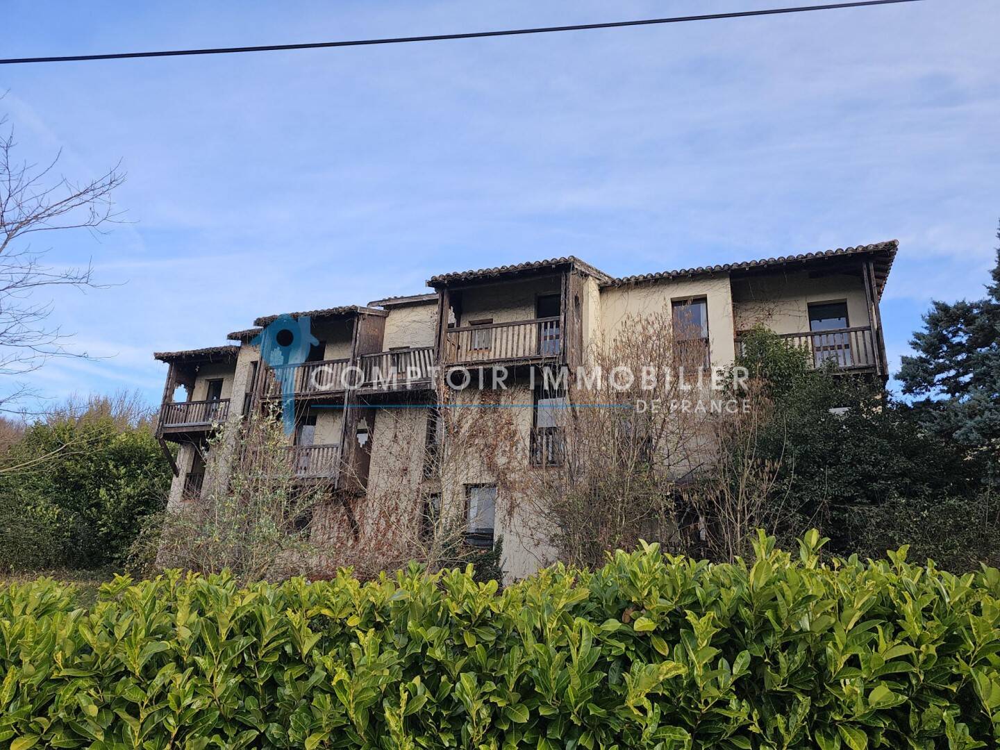 Maison 23 pièces 729 m² · à Barbazan · 729 m² · 235 000 €